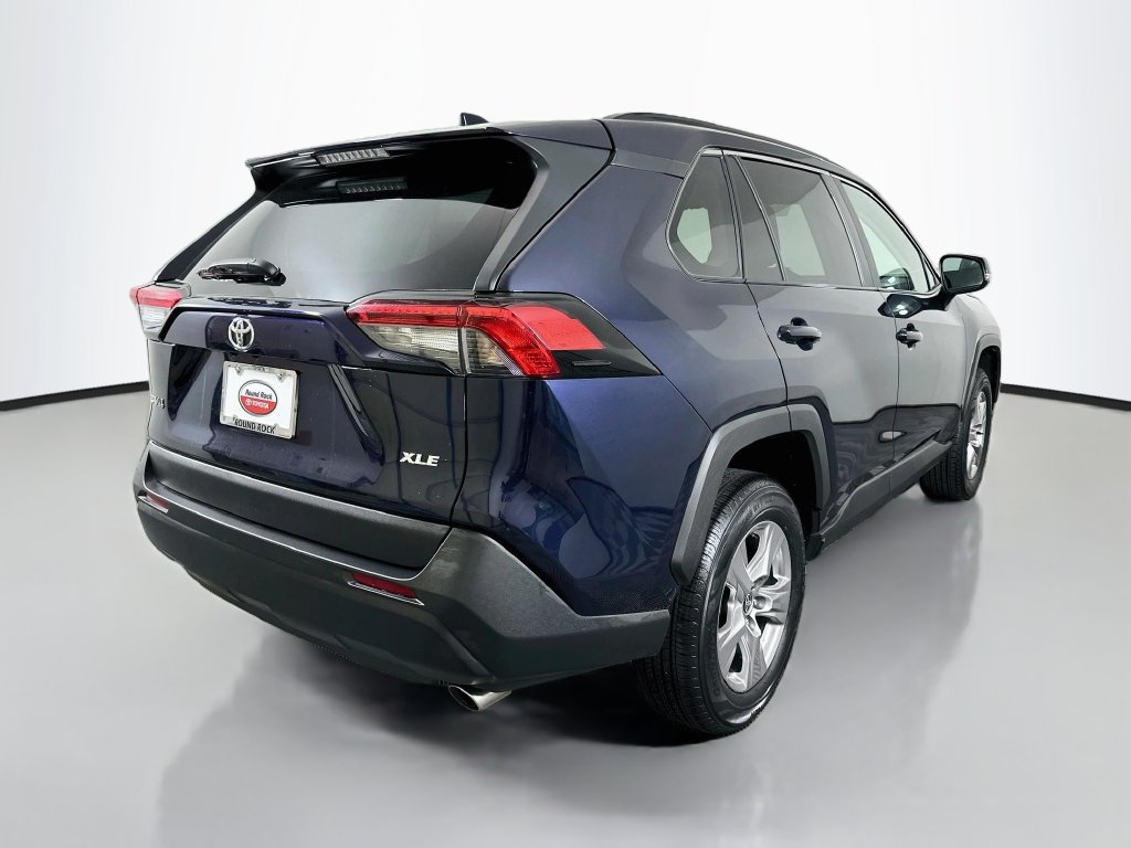 Used 2025 Toyota RAV4 XLE FWD image 5
