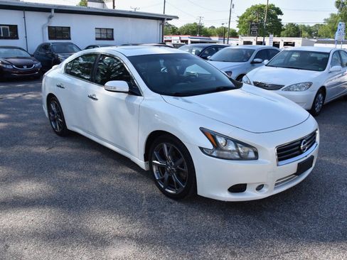 Used 2014 Nissan Maxima 3.5 SV w/ Sport Package FWD image 7