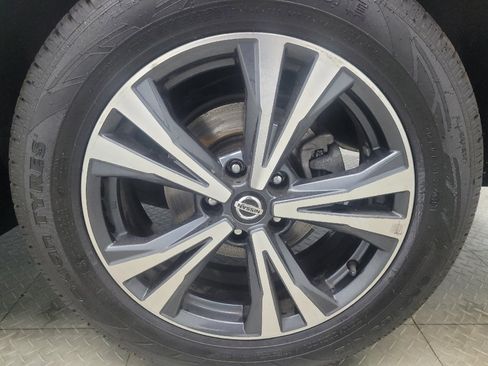 Used 2020 Nissan Rogue SV w/ Premium Package AWD/4WD image 31
