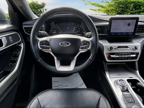 Certified 2023 Ford Explorer XLT w/ Equipment Group 202A image 5