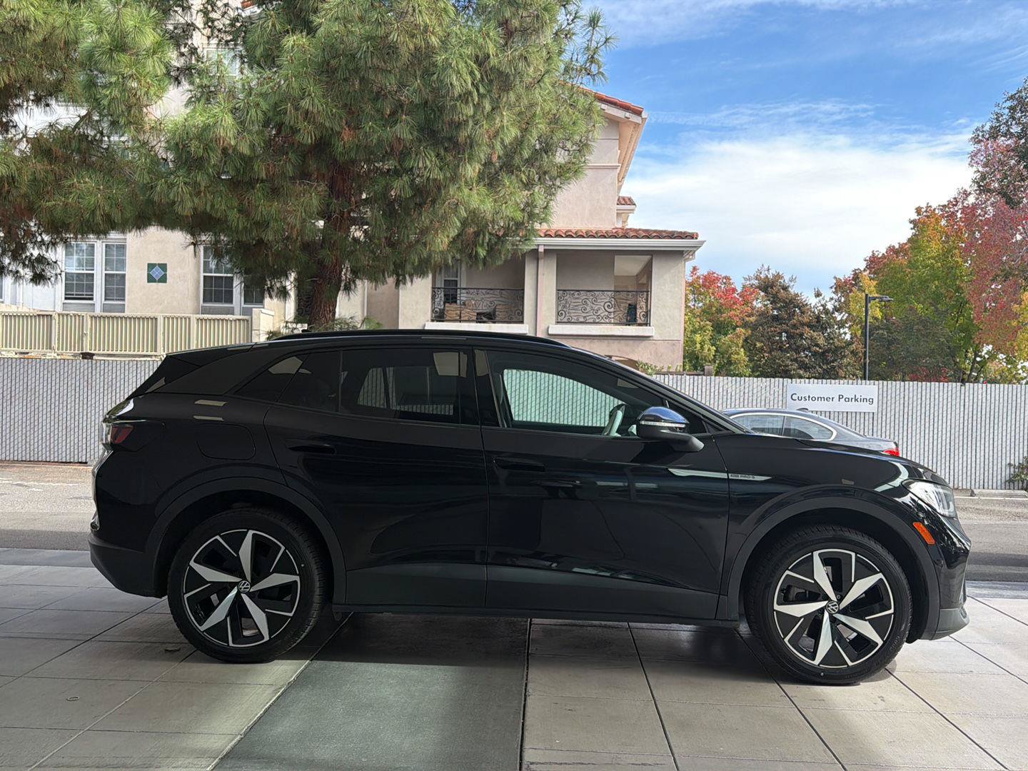 Certified 2023 Volkswagen ID.4 Pro S AWD/4WD image 6
