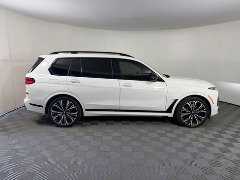Certified 2024 BMW X7 M60i w/ Executive Package AWD/4WD image 8