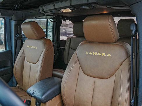 Used 2015 Jeep Wrangler Unlimited Sahara w/ Trailer Tow Group image 11