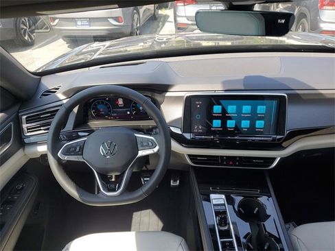 Used 2026 Volkswagen Atlas Cross Sport SEL Premium R-Line image 25