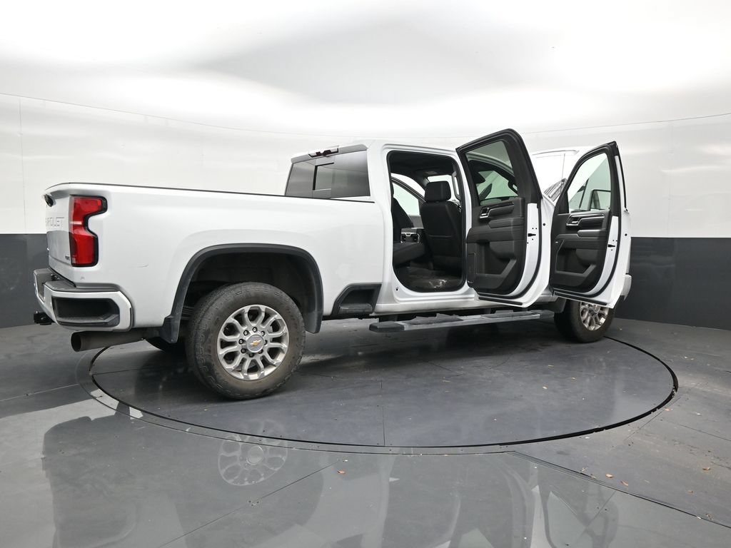 Used 2024 Chevrolet Silverado 2500 LTZ w/ LTZ Plus Package AWD/4WD image 27