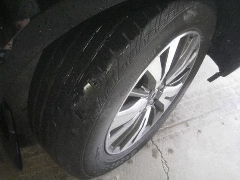 Used 2017 Nissan Pathfinder SV w/ SV Cold Weather Package image 32