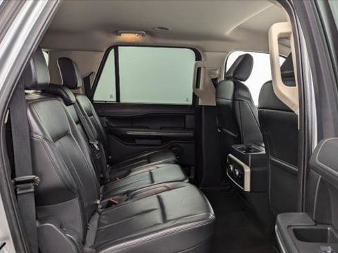 Used 2023 Ford Expedition Max XLT image 21