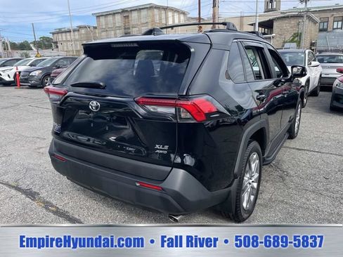 Used 2025 Toyota RAV4 XLE Premium w/ Weather Package AWD/4WD image 9