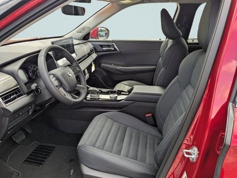New 2026 Mitsubishi Outlander SE FWD image 18