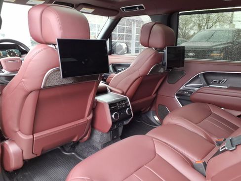 Used 2026 Land Rover Range Rover Long Wheelbase Autobiography AWD/4WD image 13