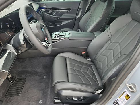 Used 2026 BMW 530i xDrive w/ M Sport Package image 15