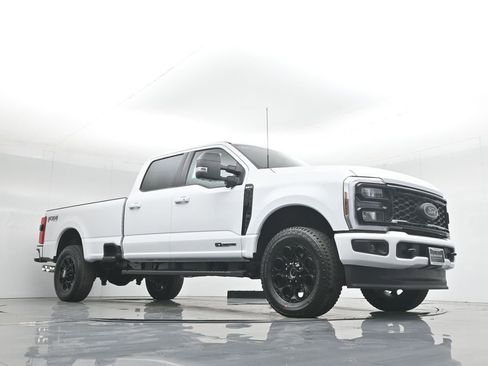 New 2026 Ford F350 XLT w/ XLT Premium Package AWD/4WD image 46