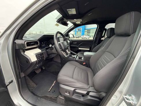 Used 2024 Toyota Tacoma TRD Off-Road AWD/4WD image 16