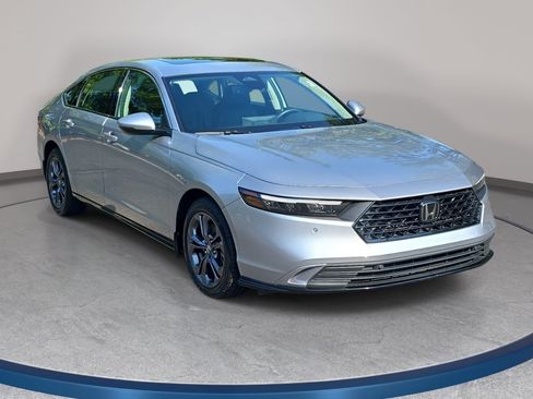 Used 2024 Honda Accord EX-L image 3
