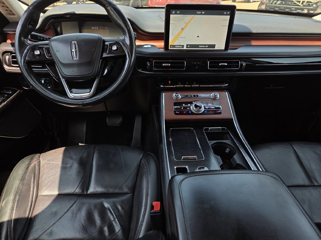 Used 2020 Lincoln Aviator Reserve w/ Equipment Group 201A AWD/4WD image 9