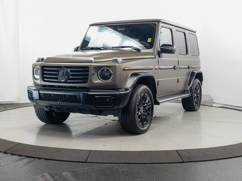 Used 2025 Mercedes-Benz G 580 w/ EQ Technology image 3