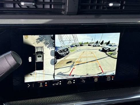 Used 2024 GMC Sierra 3500 Denali w/ Denali Reserve Package AWD/4WD image 17