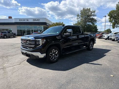 Used 2023 GMC Sierra 1500 SLT w/ SLT Premium Plus Package AWD/4WD image 13
