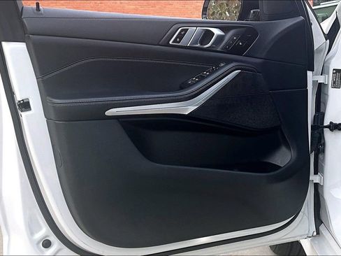 Used 2022 BMW X5 sDrive40i w/ M Sport Package image 24