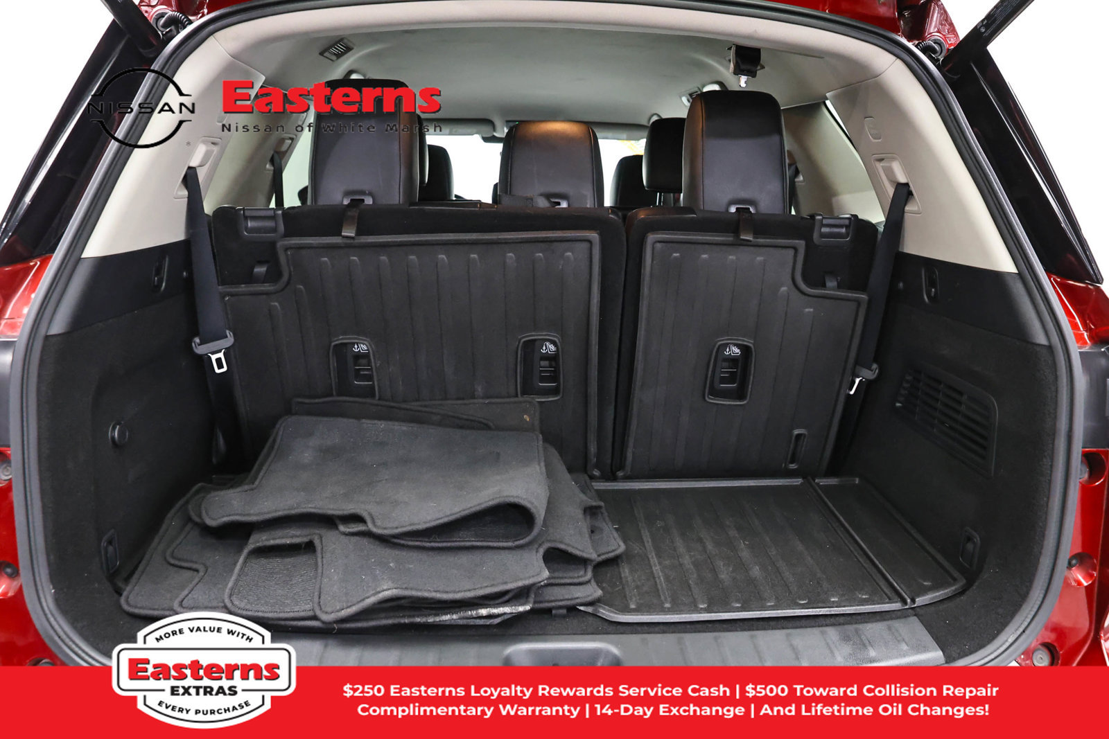 Used 2023 Nissan Pathfinder SL w/ Lighting Package (N92) AWD/4WD image 9