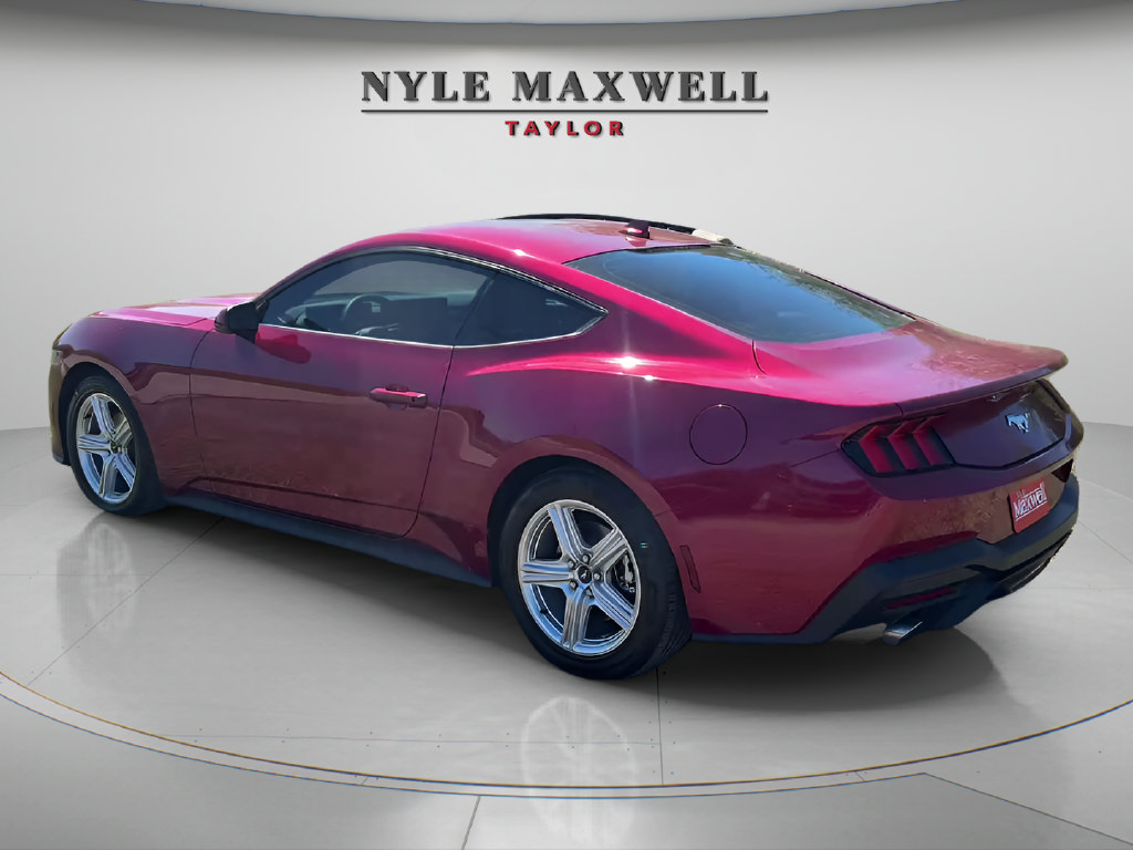 Used 2026 Ford Mustang Coupe RWD image 7