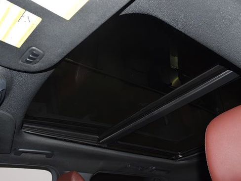 Used 2024 Ford Expedition Limited image 15