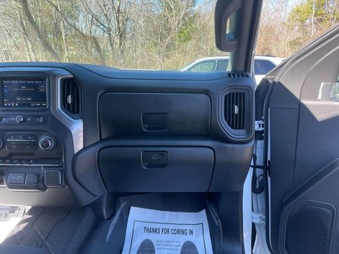 Used 2025 Chevrolet Silverado 2500 W/T w/ WT/CX Safety Package AWD/4WD image 27