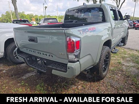 Used 2022 Toyota Tacoma TRD Sport w/ Technology Package AWD/4WD image 5
