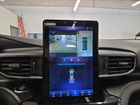 Certified 2021 Ford Explorer ST w/ Equipment Group 401A AWD/4WD image 41