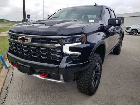 New 2026 Chevrolet Silverado 1500 ZR2 AWD/4WD image 2