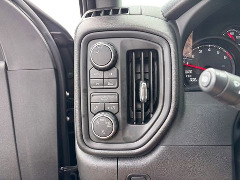Used 2026 Chevrolet Silverado 1500 Custom w/ Turbomax Blackout Package AWD/4WD image 18