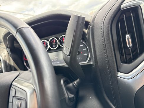 Used 2021 Chevrolet Silverado 1500 LT image 23