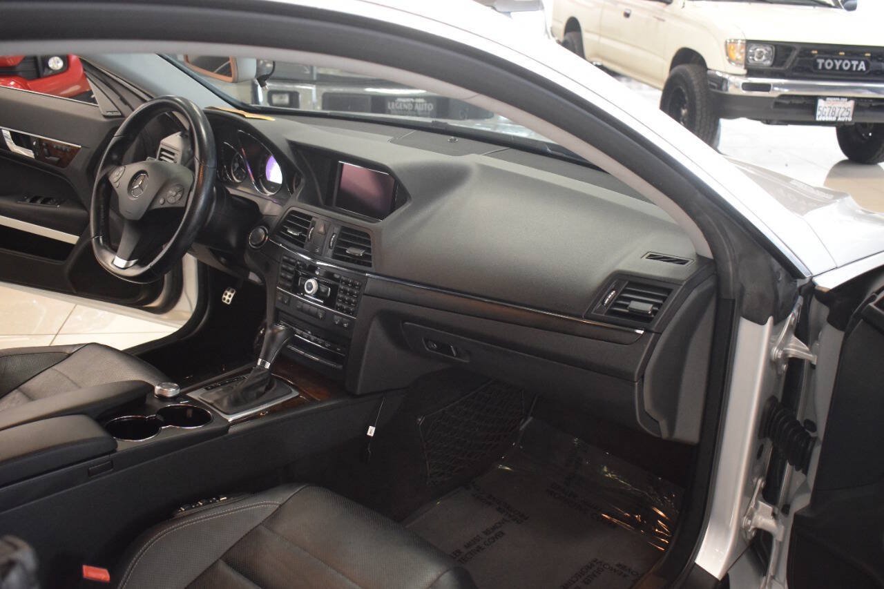Used 2011 Mercedes-Benz E 550 Coupe image 26