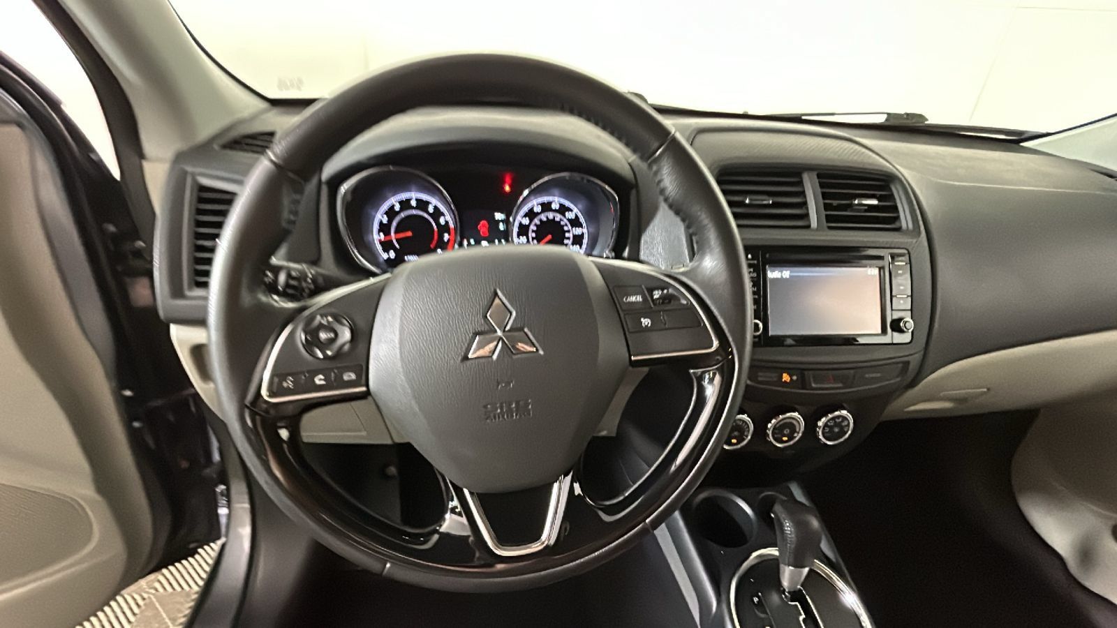 Used 2017 Mitsubishi Outlander Sport SE AWD/4WD image 16