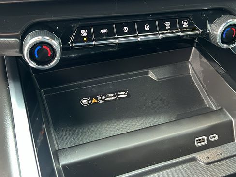 Certified 2025 Chevrolet Tahoe Z71 w/ Comfort Package image 27