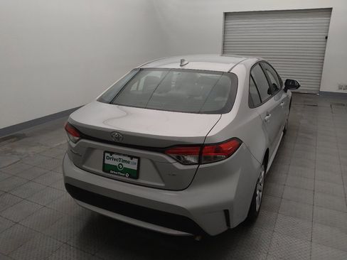 Used 2022 Toyota Corolla LE FWD image 7
