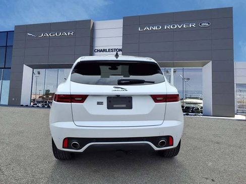 Certified 2024 Jaguar E-PACE R-Dynamic SE image 4