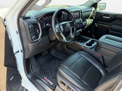 Used 2020 Chevrolet Silverado 1500 LT Trail Boss image 15