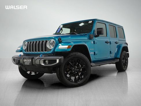 Used 2024 Jeep Wrangler Unlimited Sahara AWD/4WD image 1