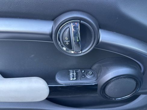 Used 2023 MINI Cooper S w/ Signature Upholstery Package image 24