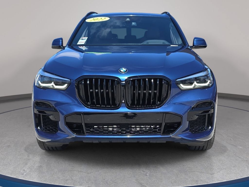 Used 2022 BMW X5 sDrive40i w/ M Sport Package RWD image 3