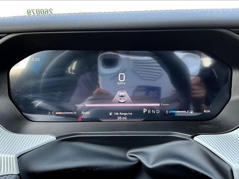 New 2026 Jeep Cherokee Limited image 8