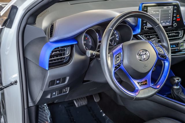Used 2020 Toyota C-HR XLE FWD image 25