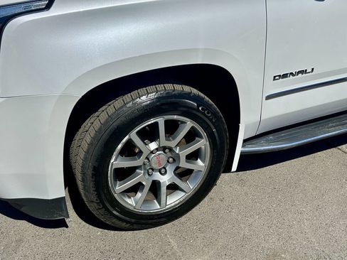 Used 2017 GMC Yukon Denali w/ Open Road Package image 39