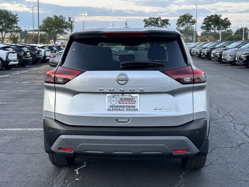 Certified 2023 Nissan Rogue SV image 5