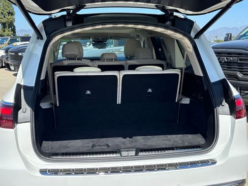 Used 2025 Mercedes-Benz GLS 450 4MATIC image 25