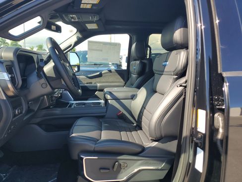 New 2026 Ford F250 Platinum w/ Tremor Off-Road Package image 11