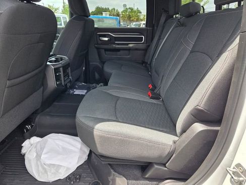 New 2026 RAM 3500 Big Horn AWD/4WD image 7