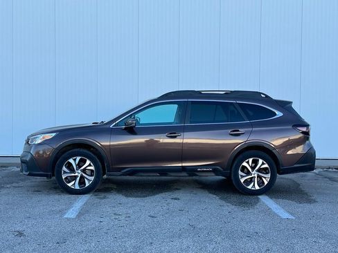 Used 2022 Subaru Outback Limited image 2