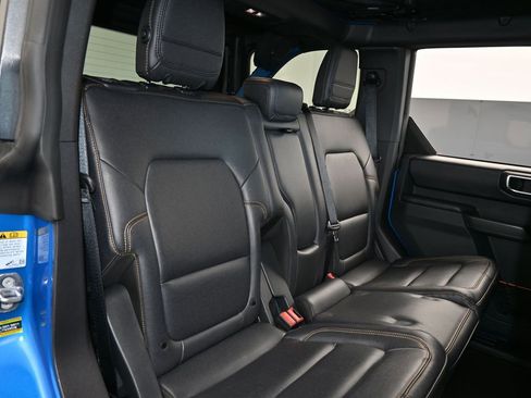 Used 2024 Ford Bronco Badlands image 37